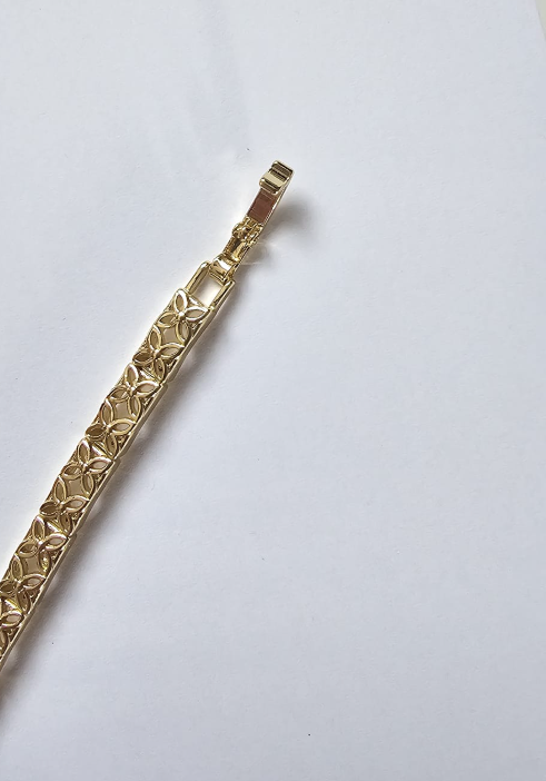 Elegant Gold Pattern Bracelet - Stainless Steel 316L