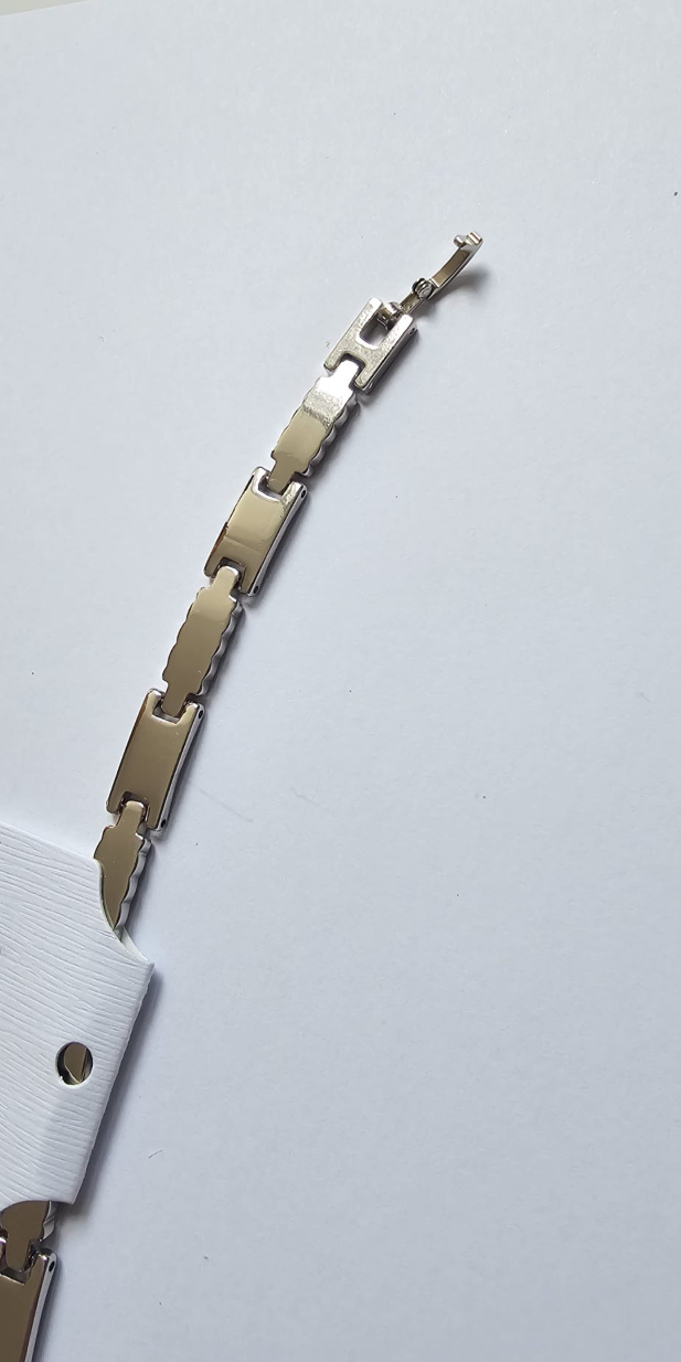 Elegant Silver Link Bracelet