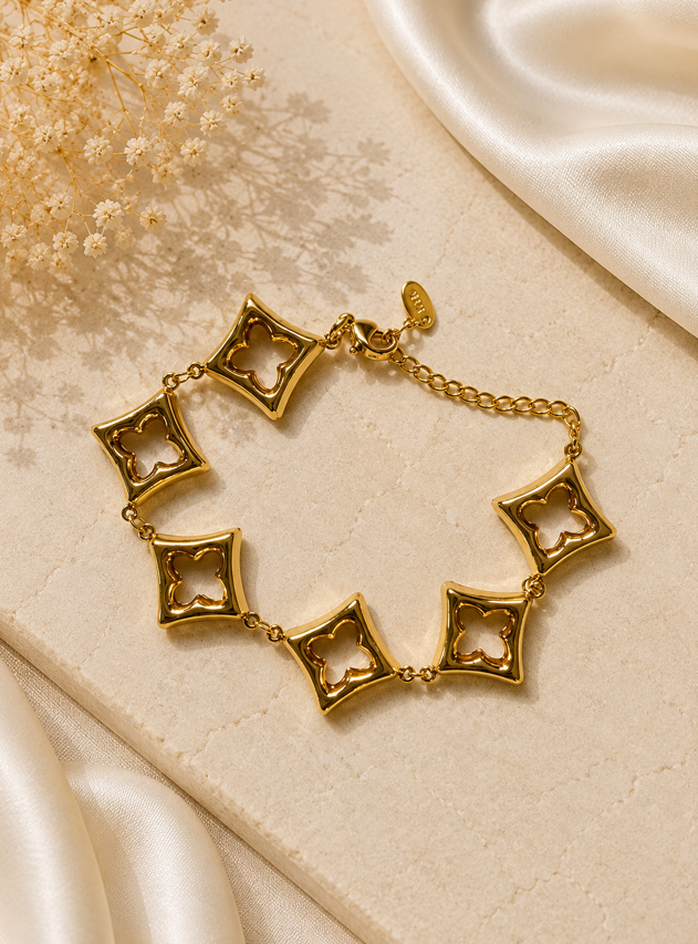 Elegant Gold Clover Link Bracelet - Stainless Steel 316L
