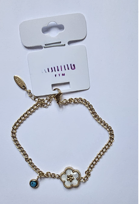 Elegant Stainless Steel Bracelet with Mother-of-Pearl Flower Charm