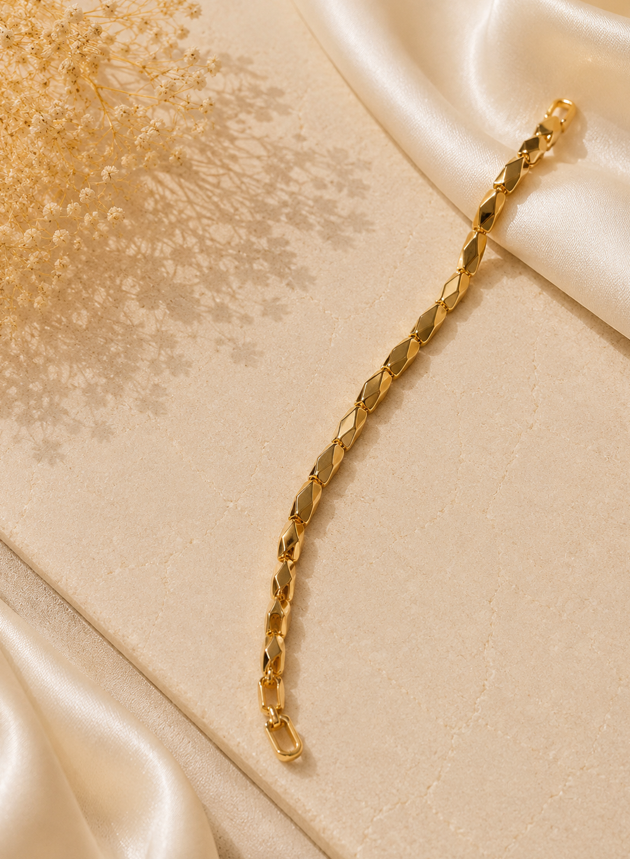 Elegant Faceted Gold Bracelet
