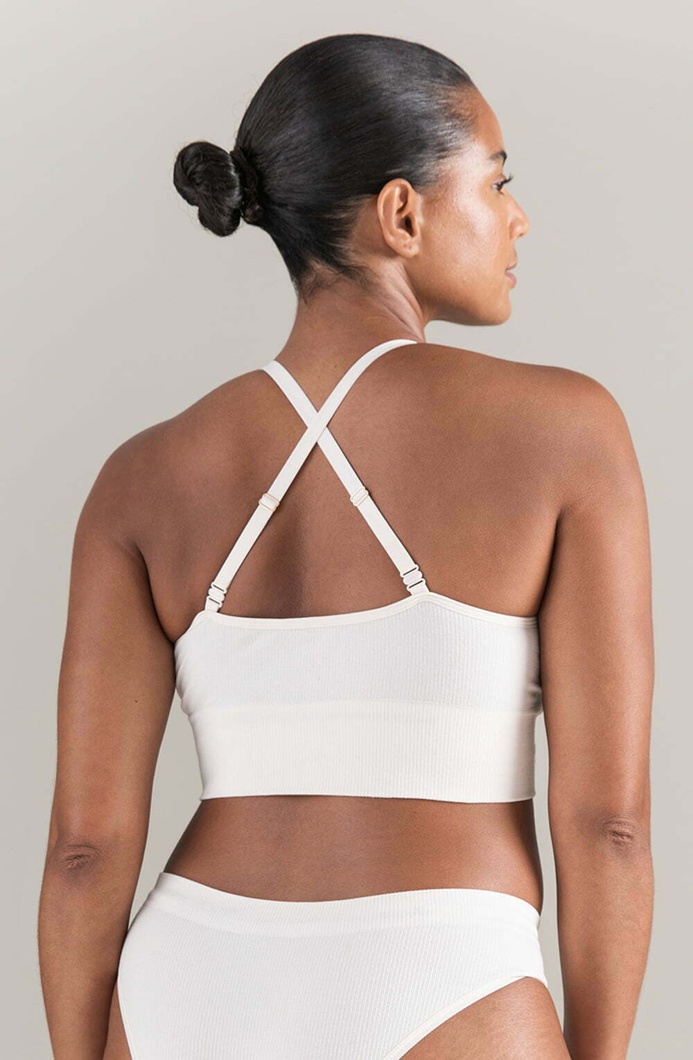 حمالة صدر TENCEL™ Seamless Bralette بلون رملي أبيض